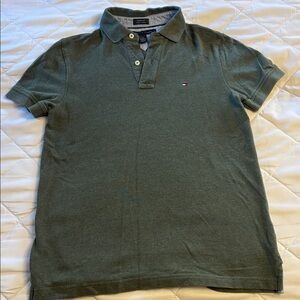 Tommy Hilfiger short sleeve “custom
Fit” label Olive Green Polo Shirt